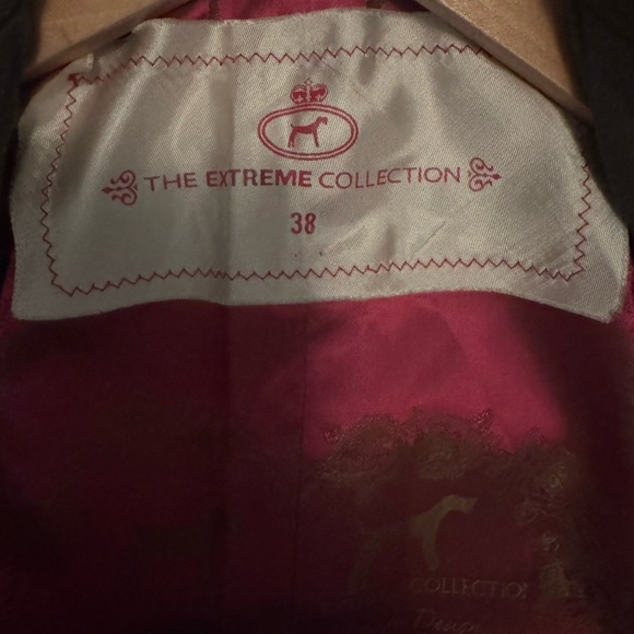 The Extreme collection military Green
Black fur jacket size 38 Unique. - Picture 15 of 17